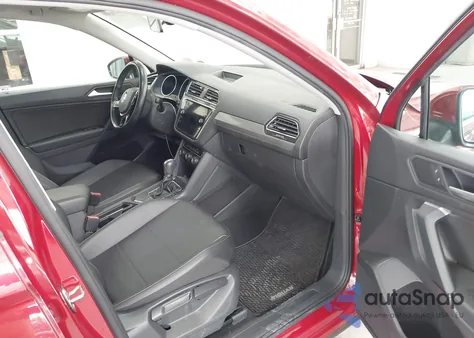 2019 Volkswagen Tiguan 2.0T Se/2.0T Sel/2.0T Sel R-Line/2.0T Sel R-Line Black из США, поврежденный, VIN 3VV3B7AX3KM146213